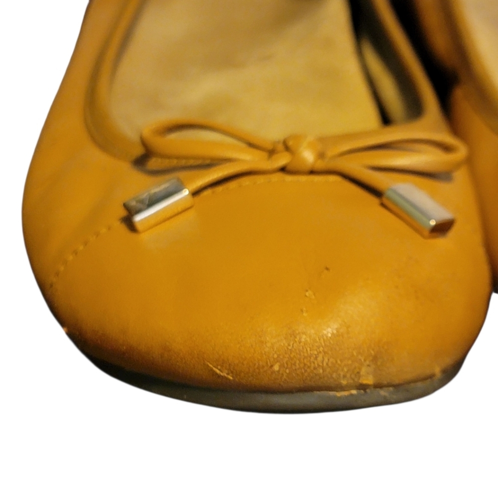 Vionic Tan Flats - Picture 7 of 11